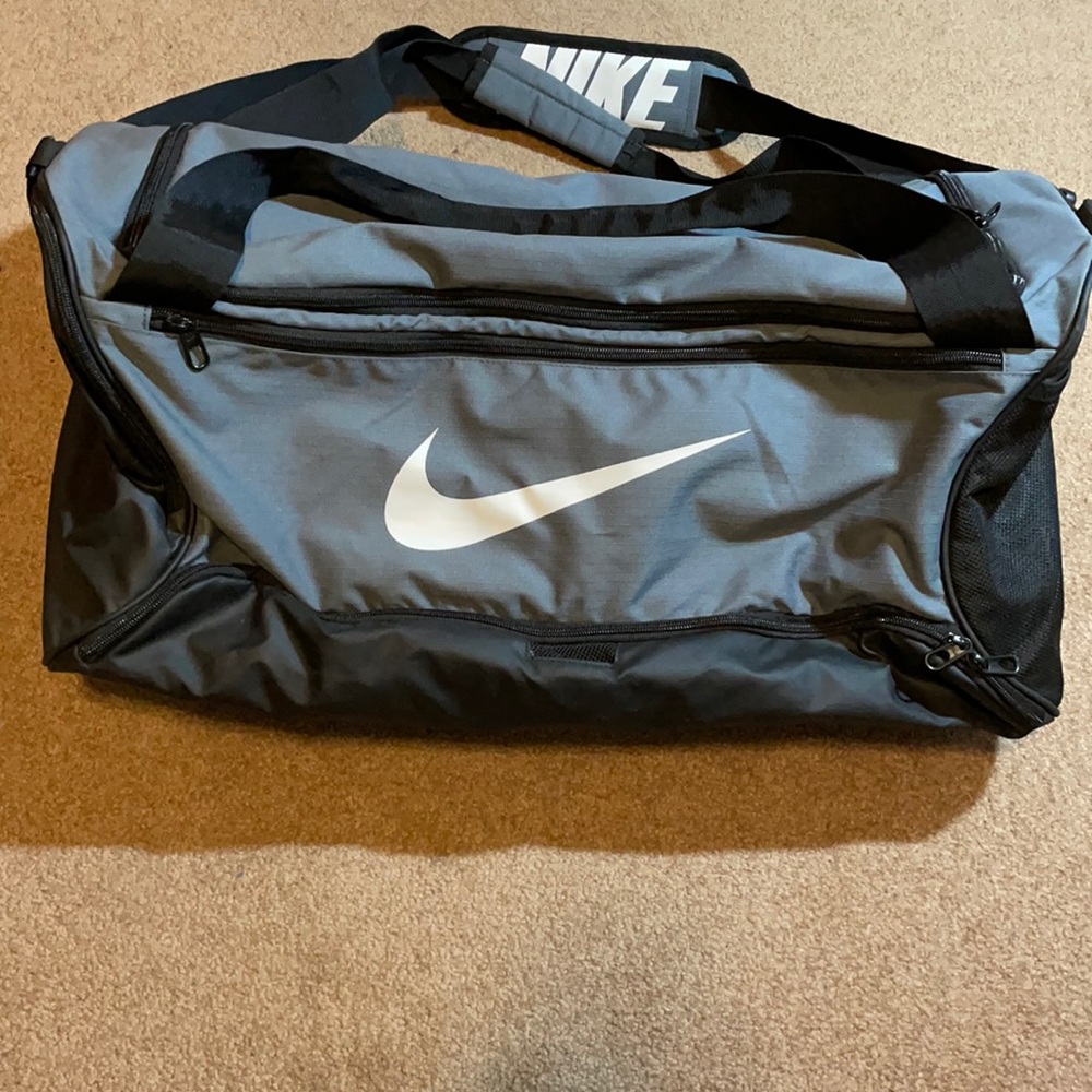 Nike duffel bag